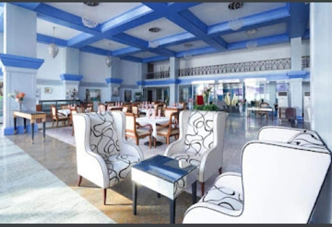 Royal Palms Hotel - Mumbai — Photos 2